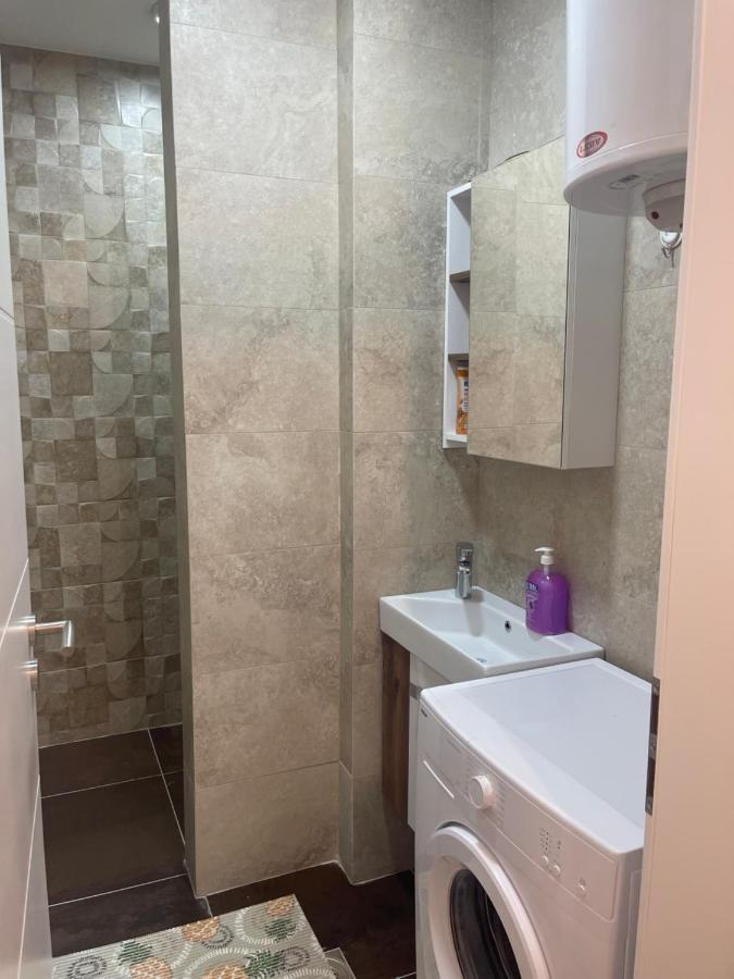 Daf Apartaments Pristina Extérieur photo
